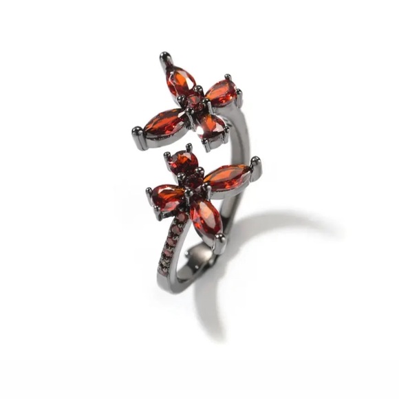 Butterfly ring